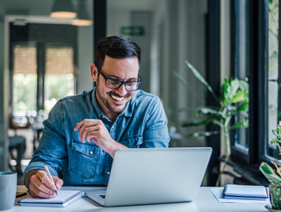 An independent financial advisor sat at their computer.